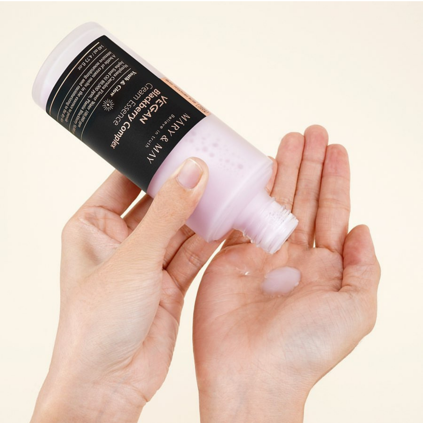 VEGAN BLACKBERRY COMPLEX CREAM ESSENCE 140ML