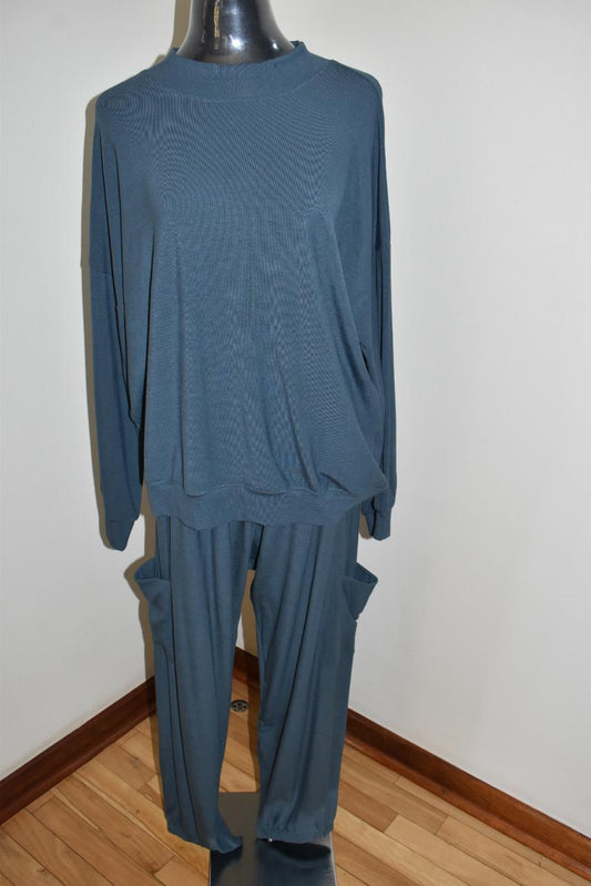Midnight Utility Lounge Set
